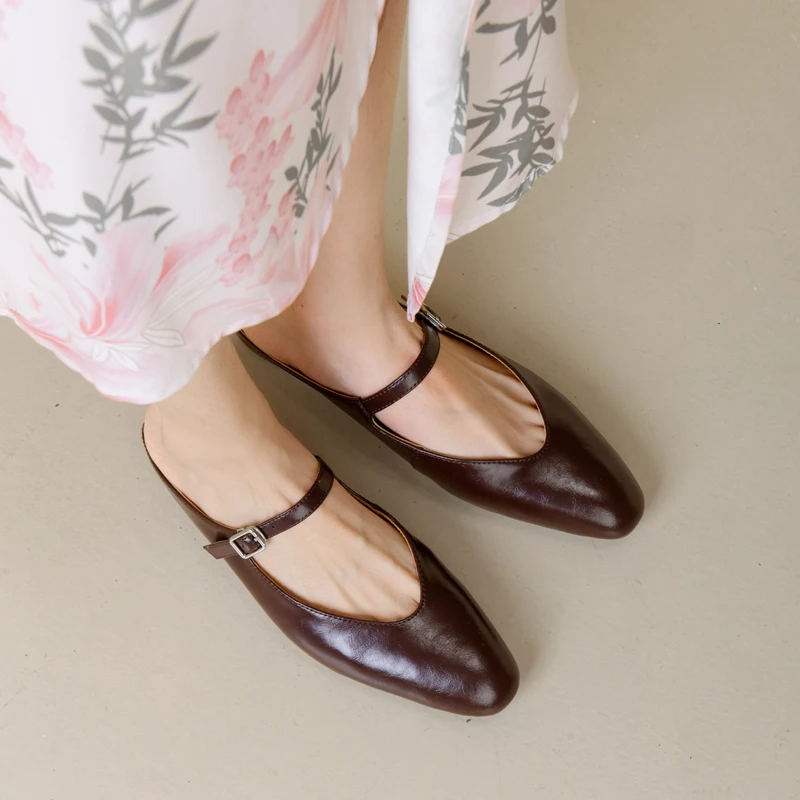 

Women Mule Slippers Concise Style Simple Flat Shoes Sheepskin Round Toe Mules Spring Autumn Women Flats Slip On Outdoor Slippers