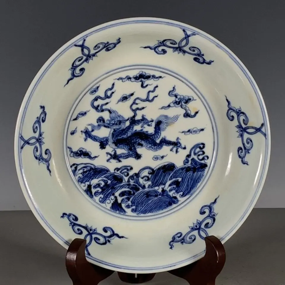 Antique Chinese Blue and White Porcelain Plate Ming Dynasty Chenghua Mark Auspicious Cloud Dragon Pattern Pottery Collection