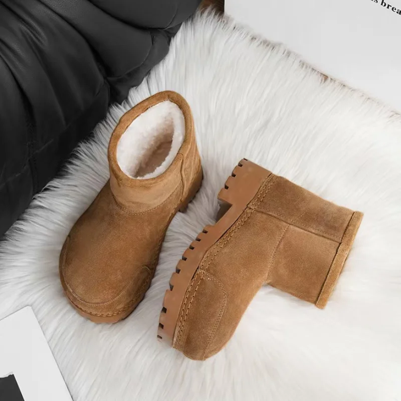 Botas de nieve cortas de marca para mujer, botines bonitos de suela gruesa con cabeza grande, botas de nieve impermeables, cálidas y cómodas para invierno