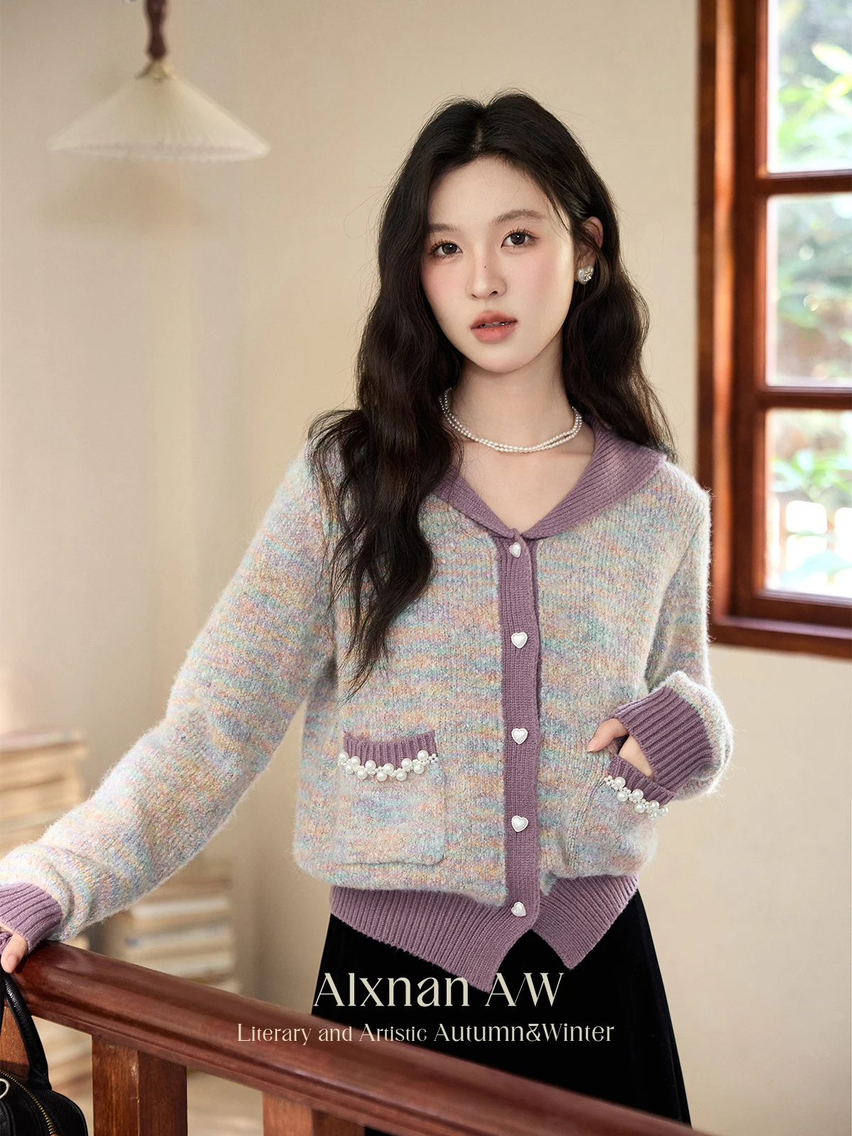 ALXNAN Women's Languid V-neck Sweaters Contrast Color Placket Heart Buttons Beading Long Sleeve Cardigans Winter Knitwear L51909