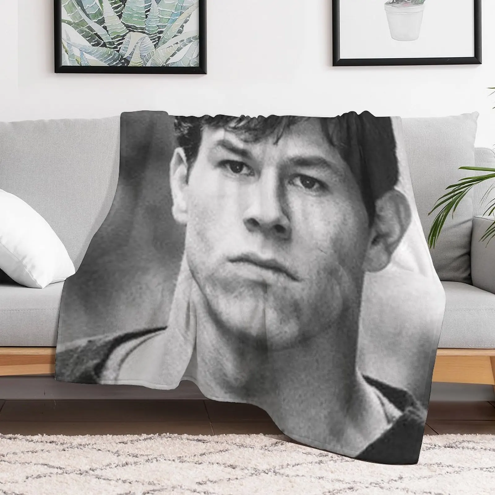 mark wahlberg Throw Blanket Luxury St bed plaid Large manga Blankets