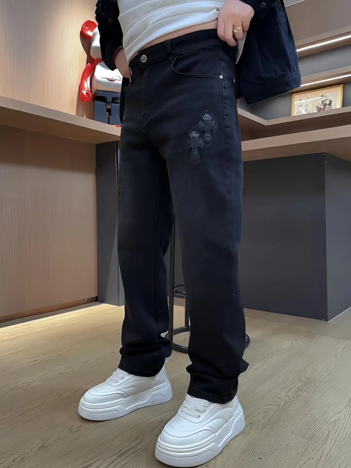 

Spring Fashion Men's Jeans Heavy Industry Washed Embroidered Leather Tag Casual Loose Elastic Straight Leg Comfortable Breath...