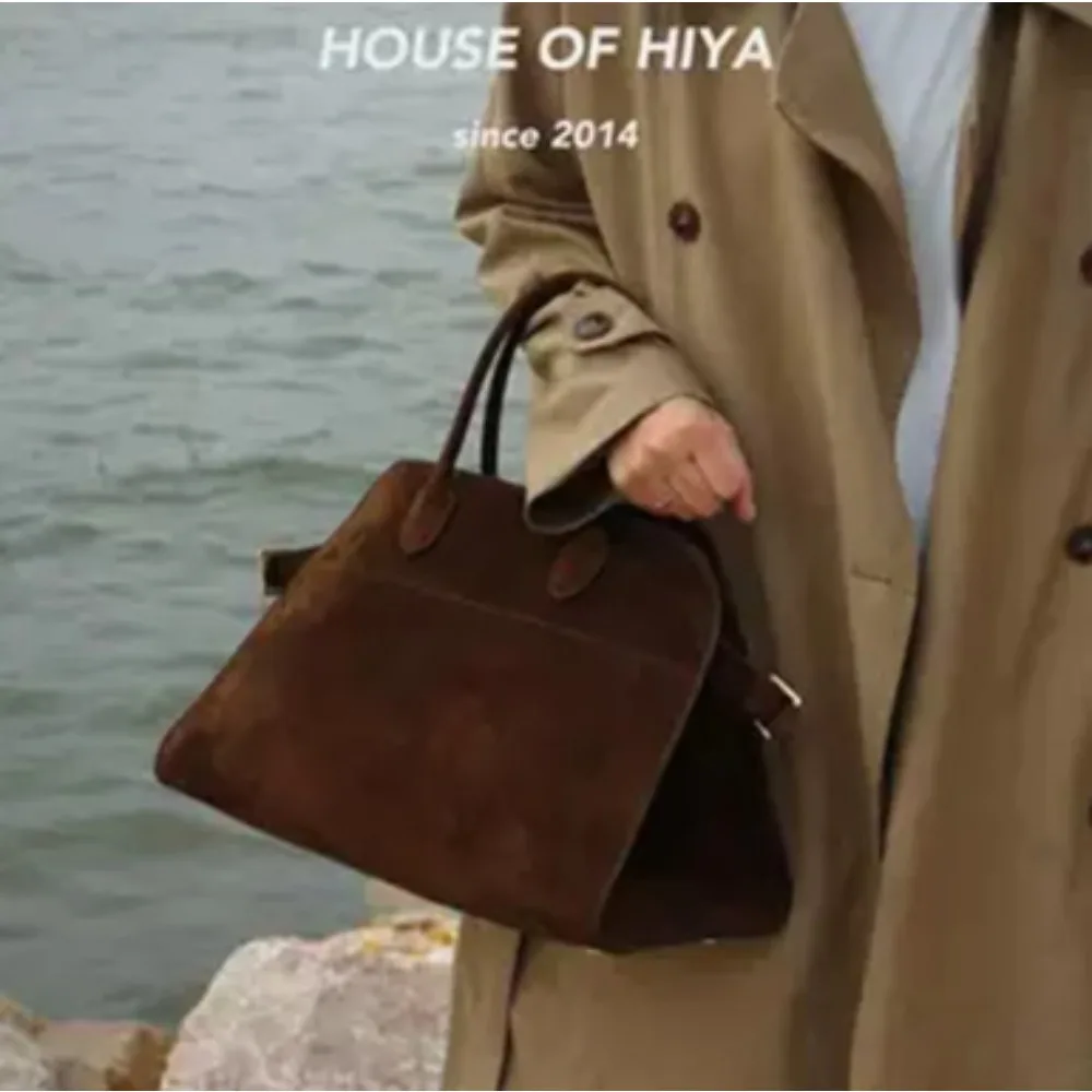 

Spot autumn and winter high-end niche design large-capacity bag women's new commuter retro handbag tote bag