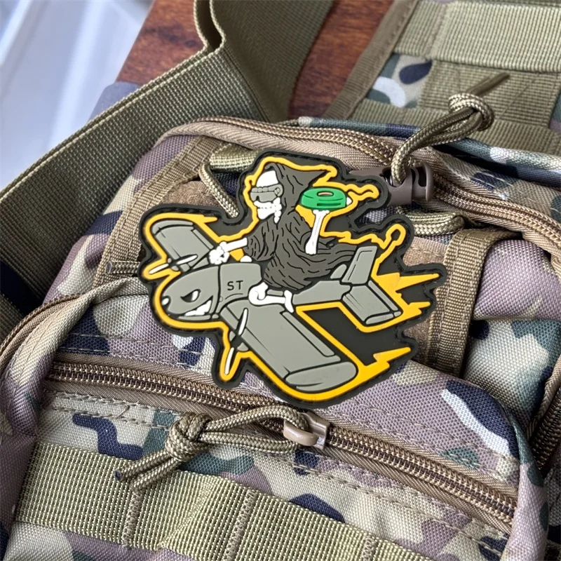 Parche táctico de PVC calavera y avión con velcro para ropa y mochilas - imagen 5