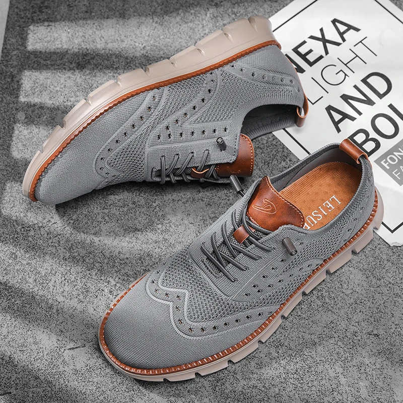 New men's casual shoes, large size, soft sole, one-piece style, lightweight, fashionable, breathable, anti-slip, sports shoes