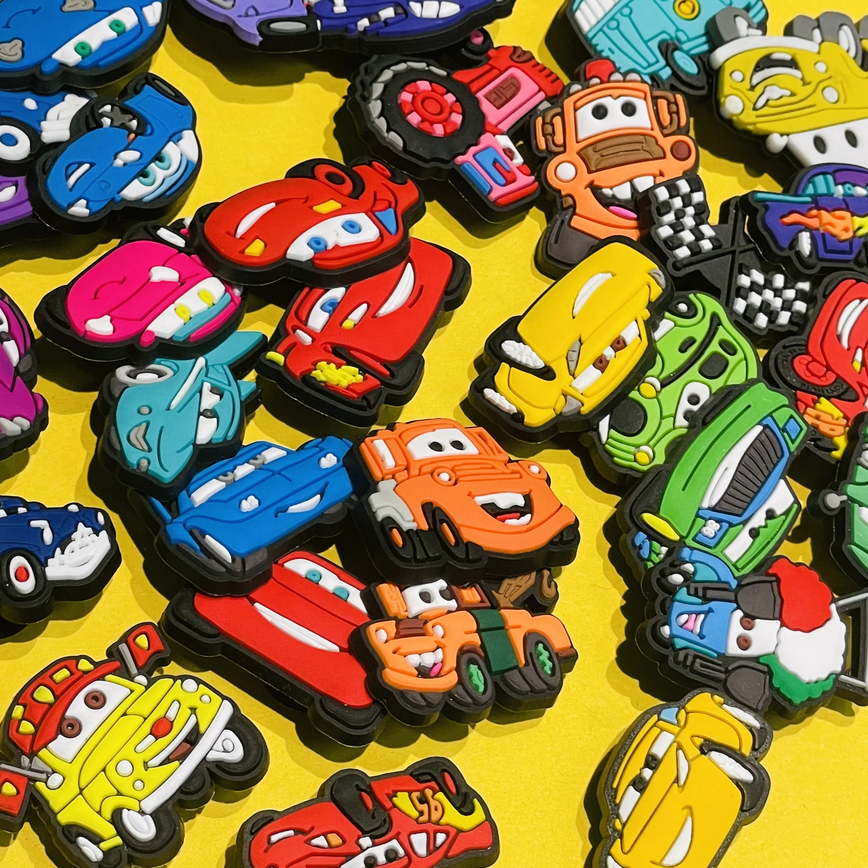 Mesuca 7-100Pcs Cartoon Car Pvc Shoe Charms For Clogs Pins Sandals Shoes Ornaments DIY Phonecase Hole Slipper Accessories