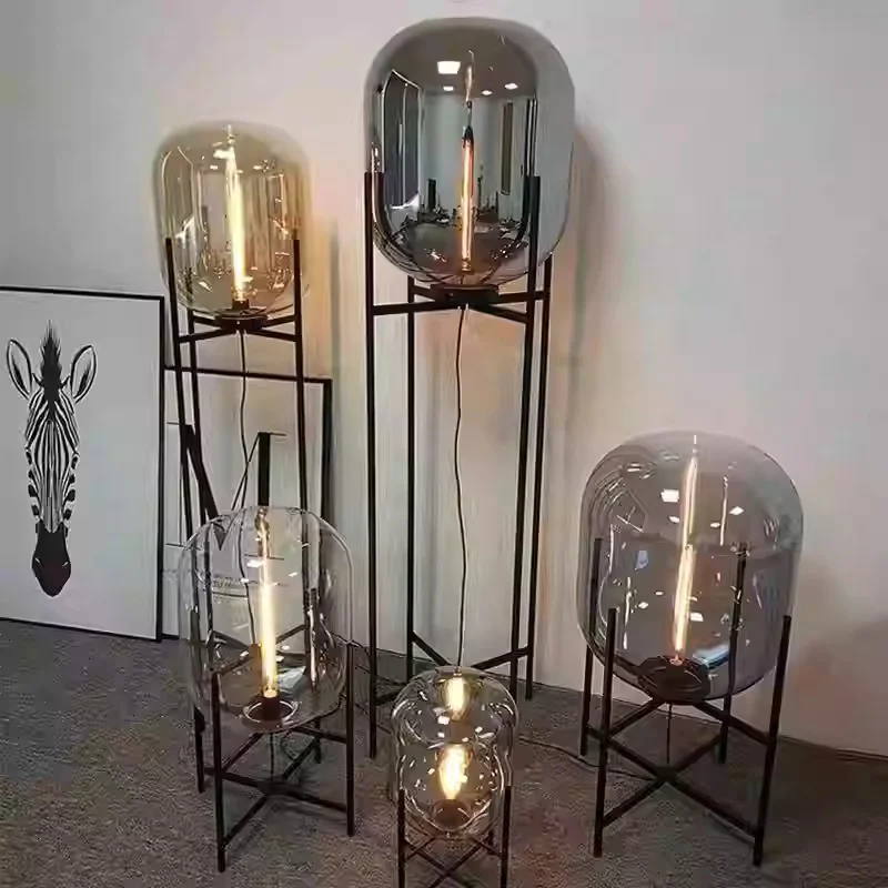 Designer's High-End Decorative Piece, Italian Minimalist Vintage Floor Lamp Living Room Retro Bedroom Bedside Glass Desk Lamp
