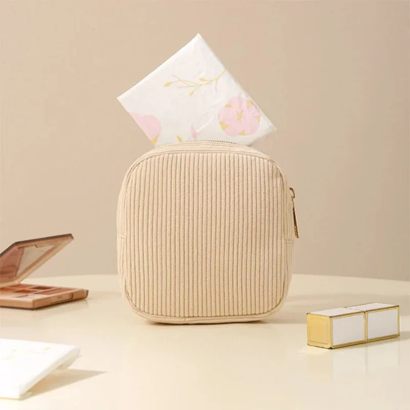 2025Fashion Makeup Lipstick Sanitary Napkins Case Mini Cosmetic Storage Pouch Women Ins Travel Organizer Bags Small Pouch