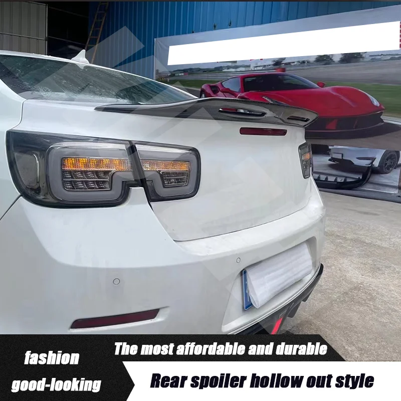 

Suitable For The 2009-2015 Chevrolet Malibu Fiberglass Rear Spoiler And Bright Black Luggage Wing Rear Spoiler
