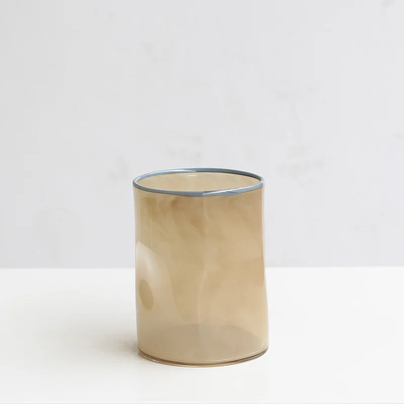 シンプルなカラーエッジスクエアピットストレートガラス花瓶高級ダイニングテーブルカウンター花瓶