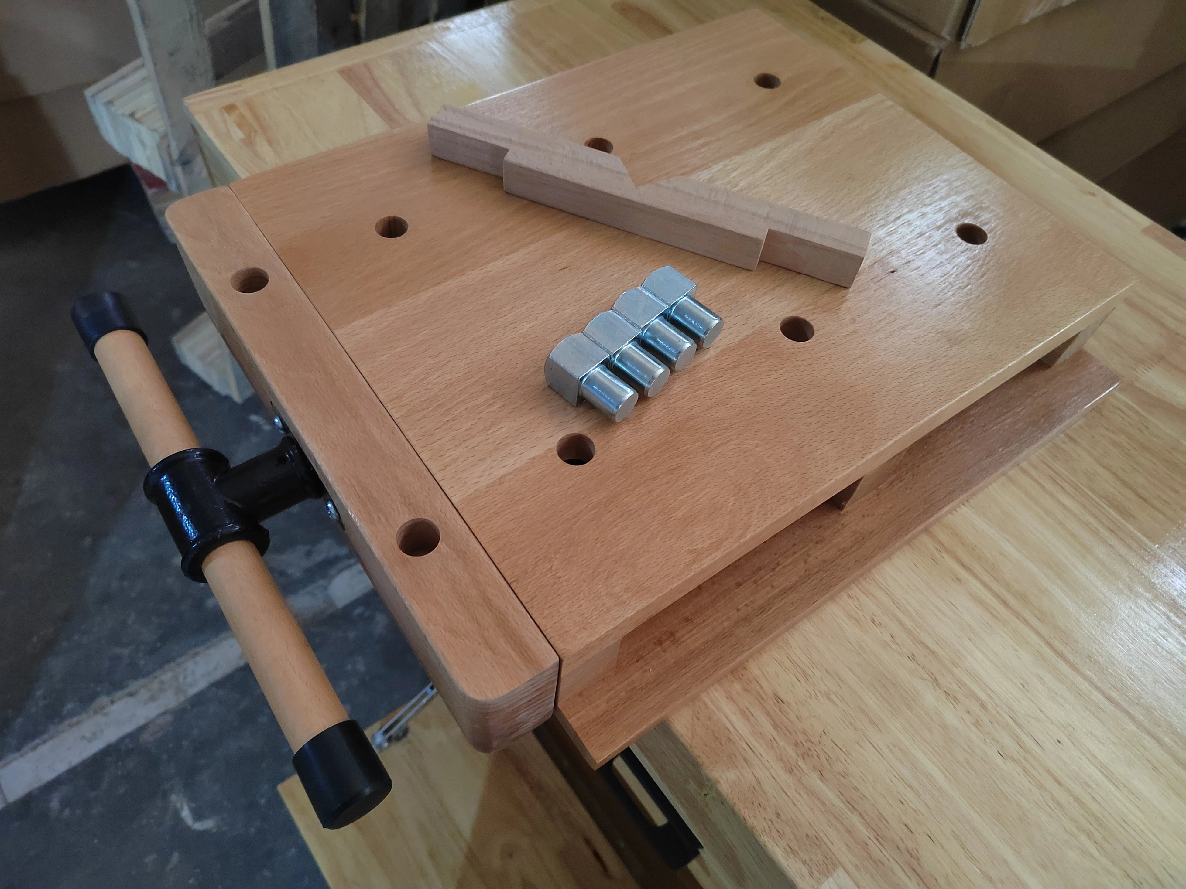 Portable Workbench Hard Woodworking Vise Desktop Work Table Work Bench