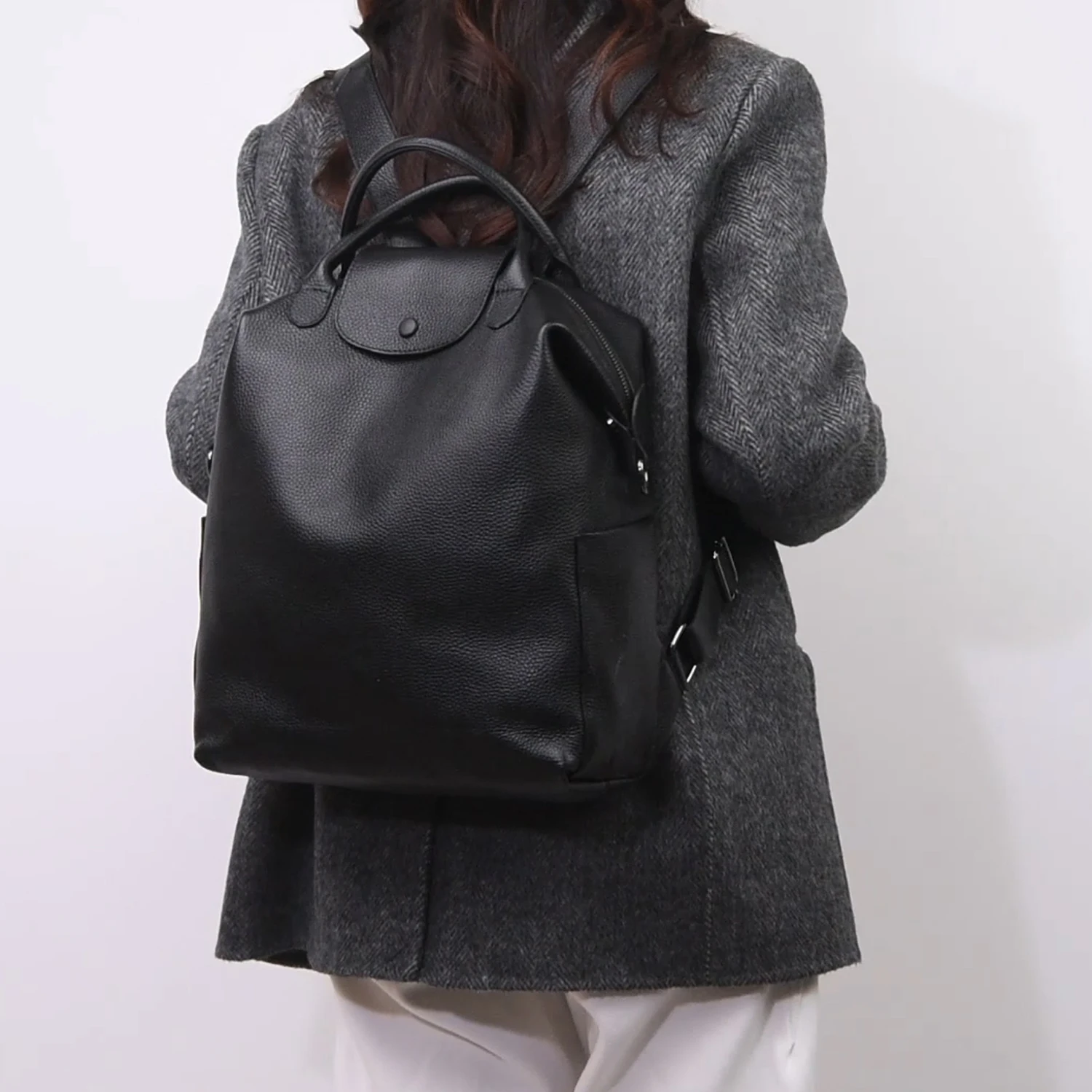 Tas ransel kulit wanita modis  - Leather Classic Strap ulasan dan harga