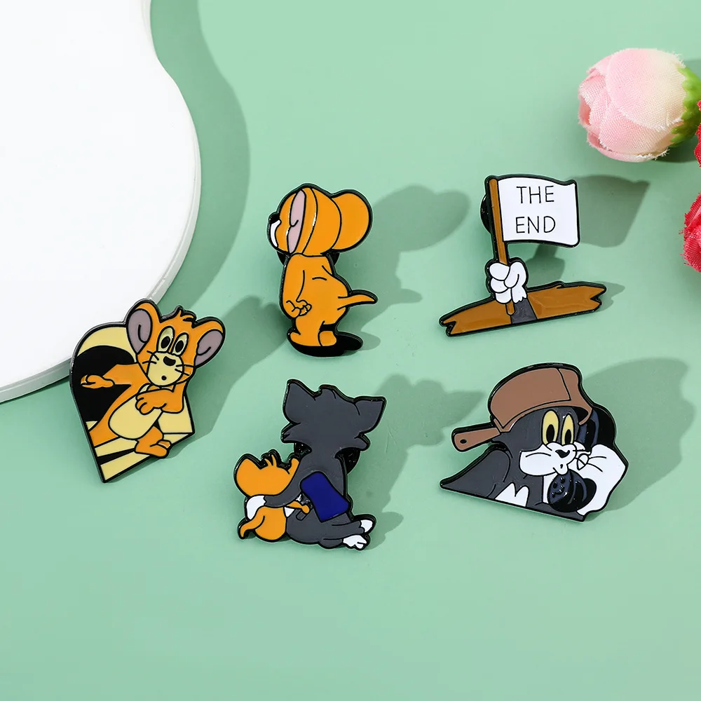 Bonito broche dos desenhos animados gatinho e mouse animal crachá acessórios atacado pinos de metal para roupas mochila pino lapela emblemas boné saco