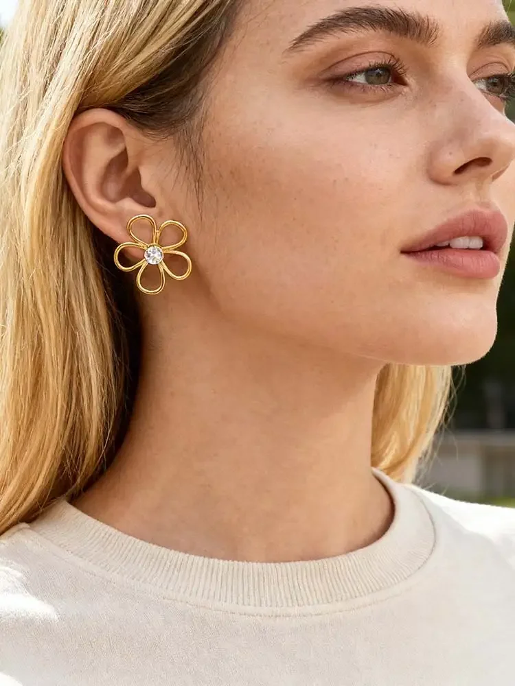 1 Pair Minimalist Hollow Flower Stud Earrings,Women's Stainless Steel Flora Earrings,New Trendy Aesthetic Jewelry Hypoallergenic