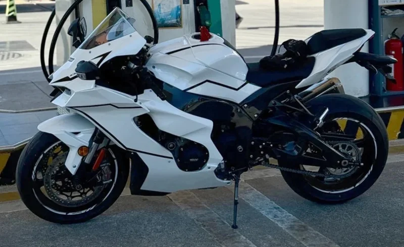 Suitable for Kawasaki ZX10R 2021 22 23 24 2025 motorcycle cowl accessories no fuel tank, multi-color optional