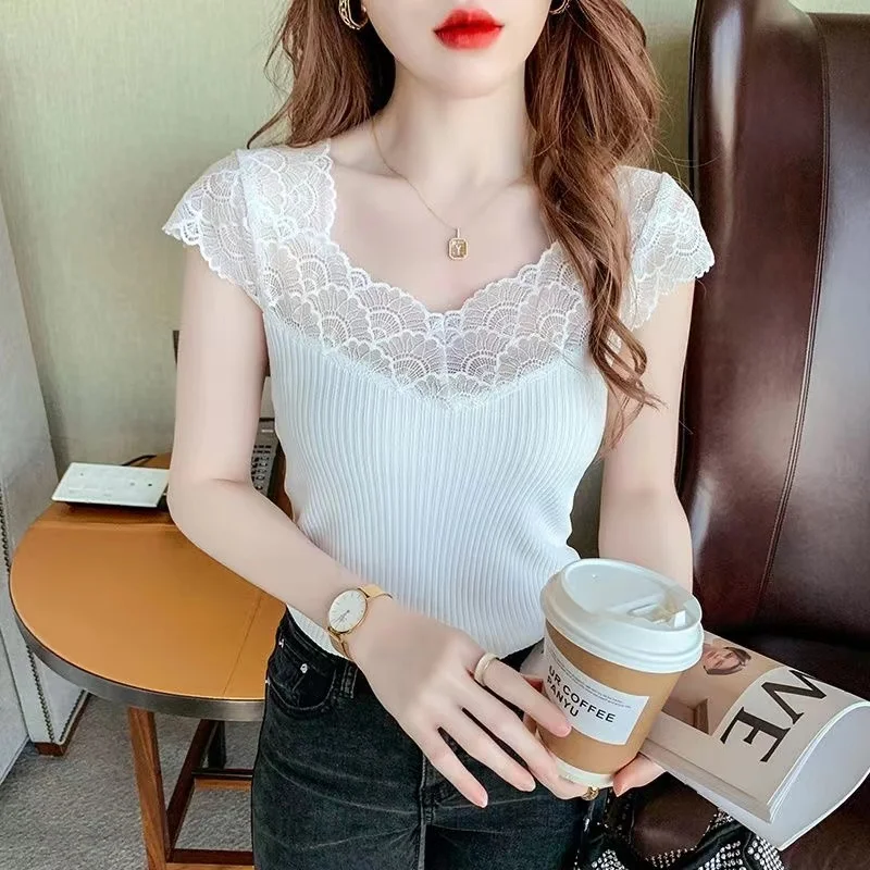 

Lace Trim Tank Top Women Stretchy Knitted Sleeveless V-Neck Vest Fitted Crop Tops Teen-girl Summer Korean Fashion Elegant Outfit