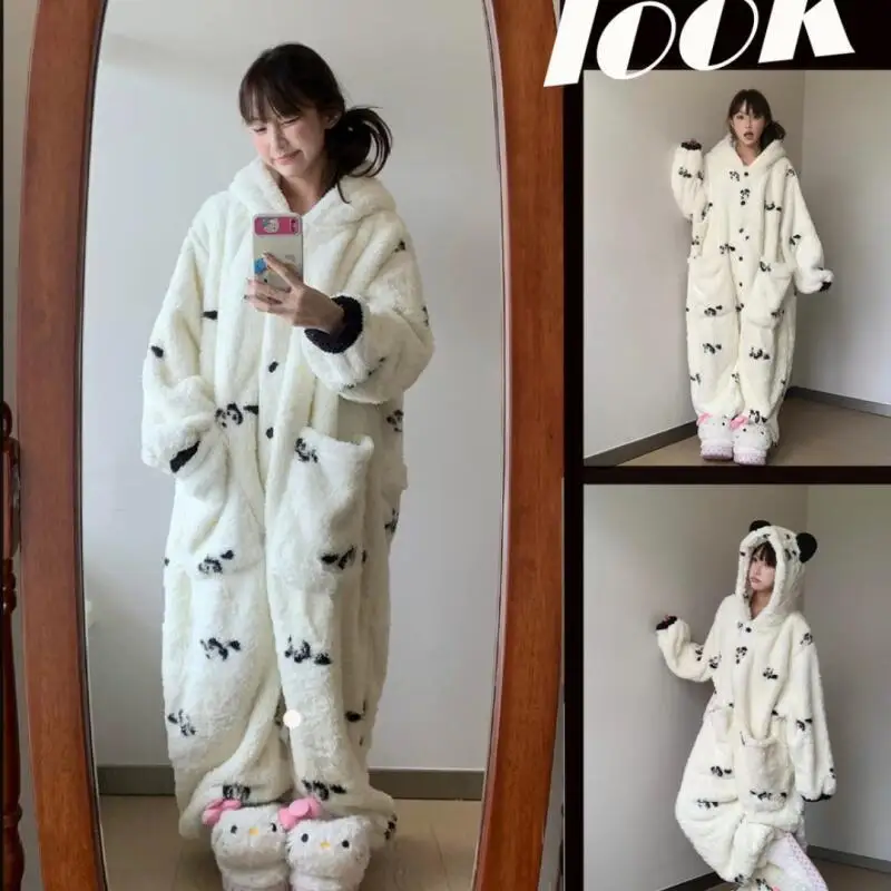 Panda Cartoon Pigiama intero per le donne Inverno Flanella Carino Allentato Soffice Tutina Pigiama Pigiama Femmes Morbido Peluche Indumenti da notte