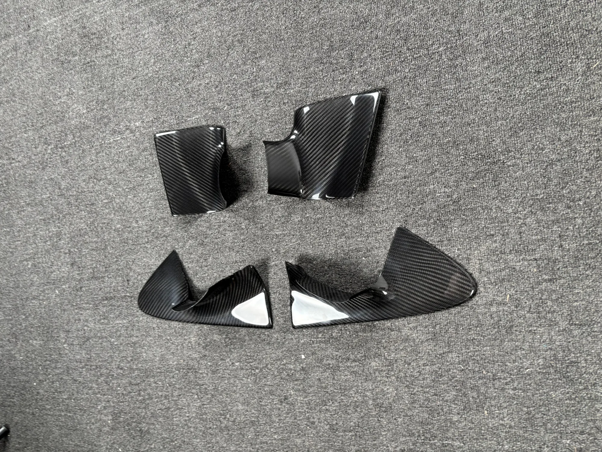 Copertura per maniglia per porta in stile OEM in fibra di carbonio a secco di alta qualità per copertura decorativa per maniglia per porta McLaren 720s