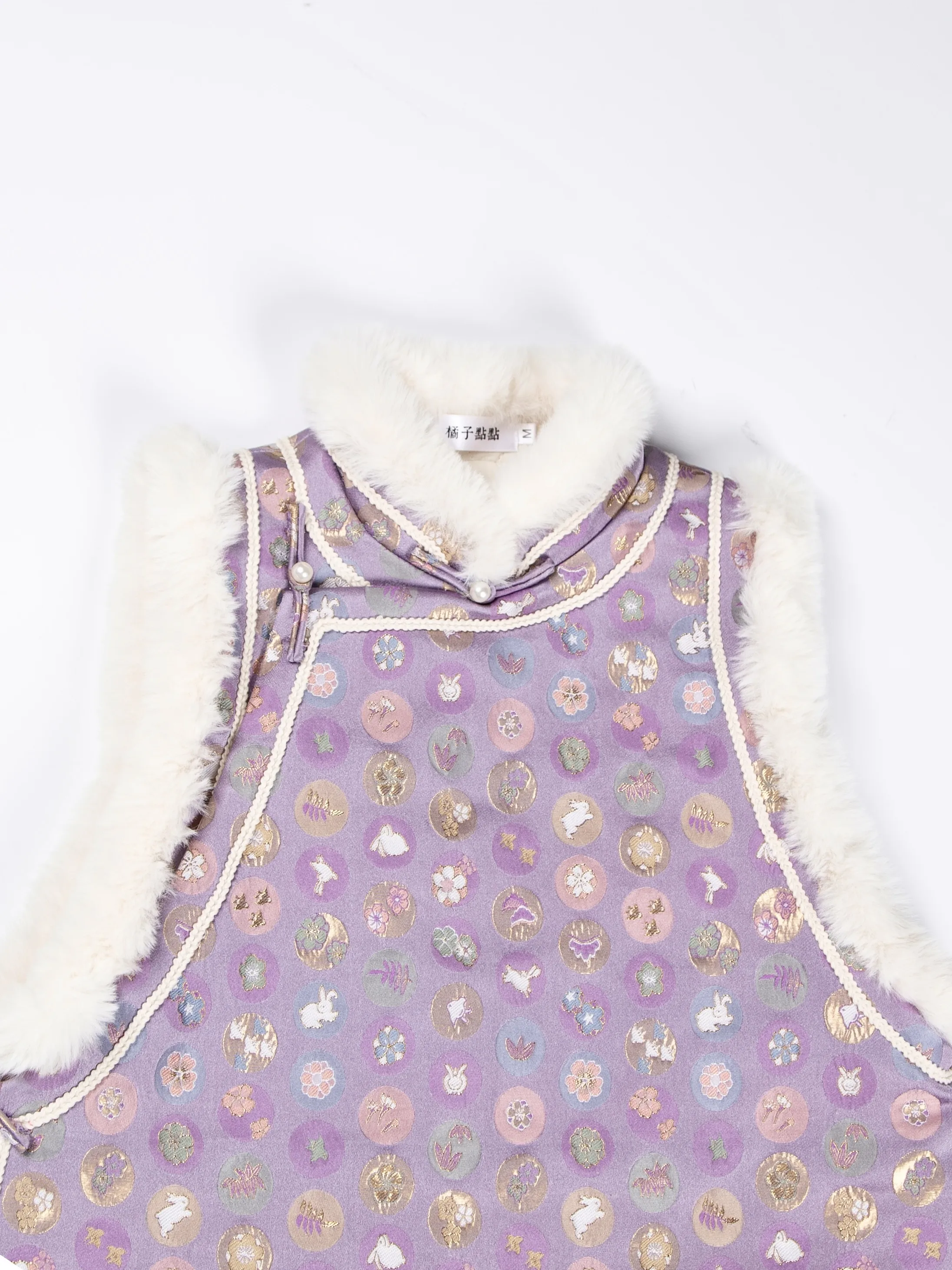 

Утепленный жилет из фиолетового кроличьего меха, женская верхняя одежда в стиле ретро, китайский национальный стиль, новинка 2025 года, весна-осень