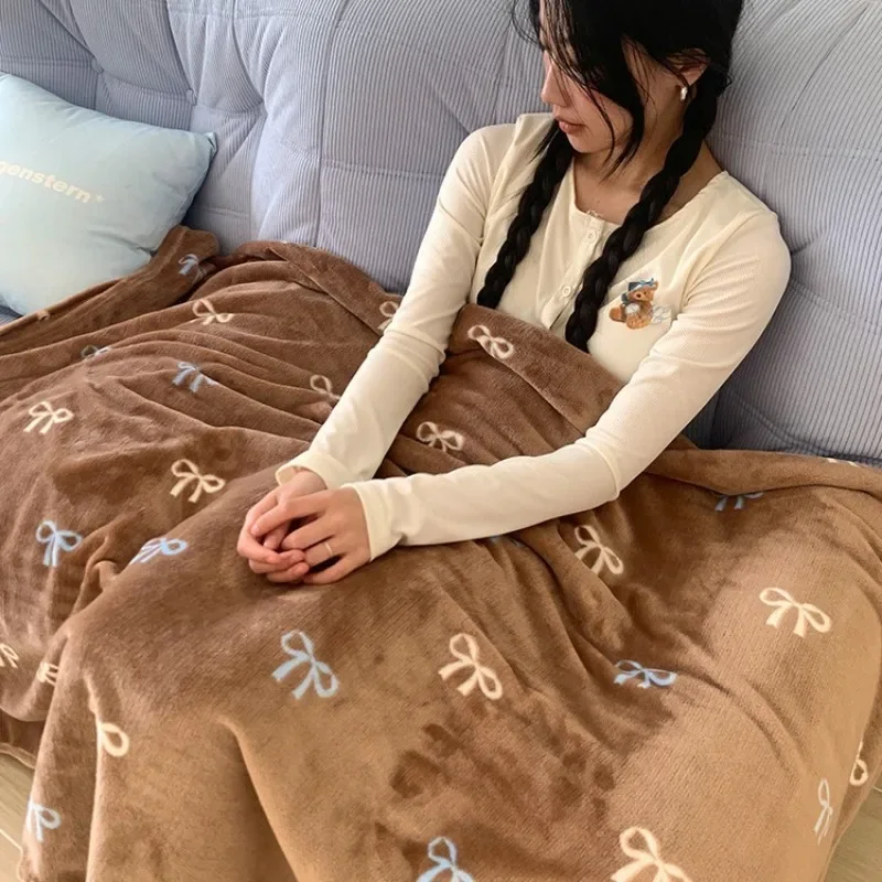1PC Milk Coral Fleece Blanket Office Siesta Blanket Sofa Shawl Single Siesta Home Travel Home Textiles