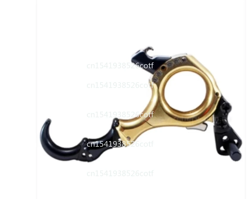 

Three four finger interchangeable grip brass plate metal dispenser