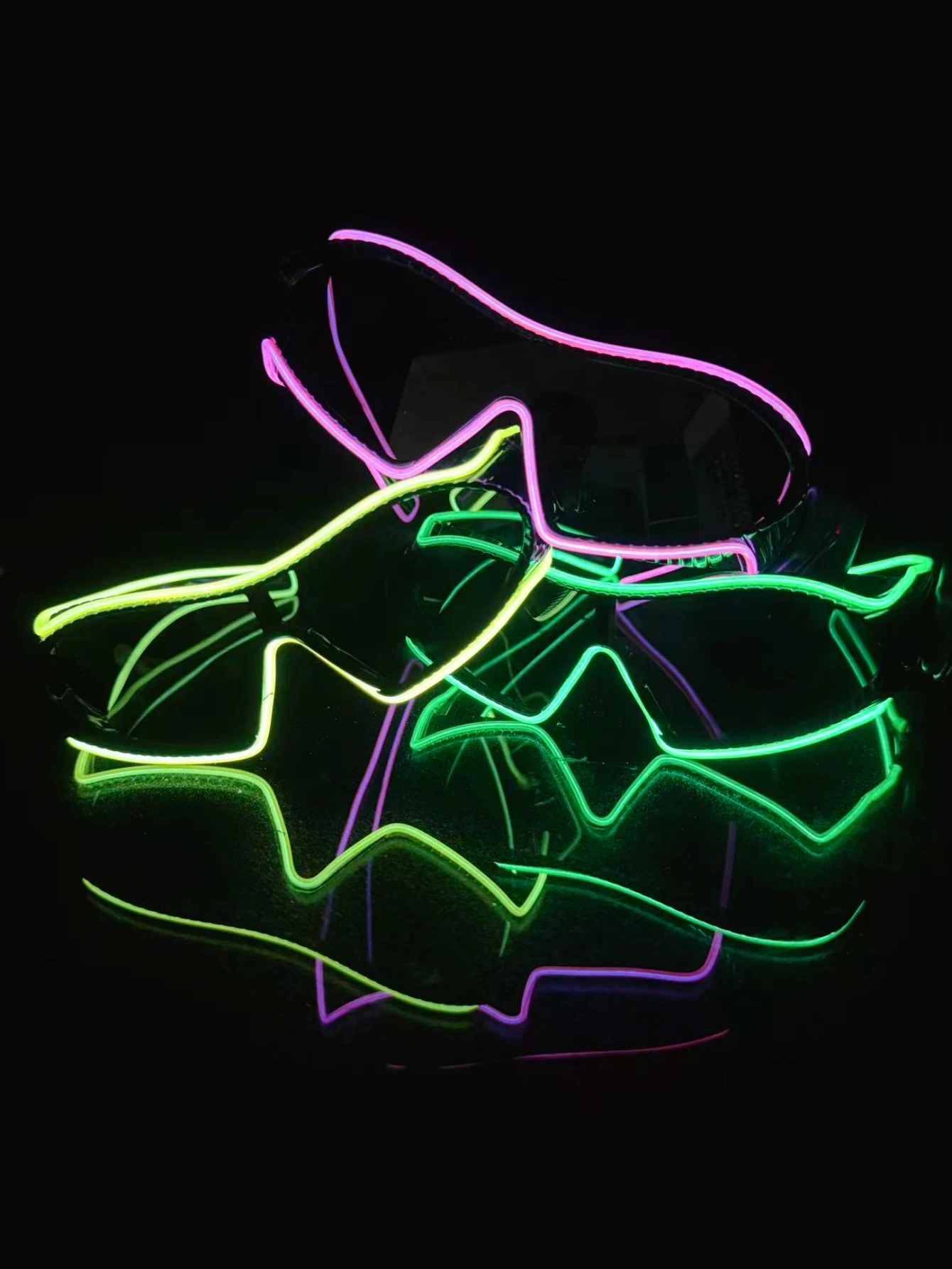 Wireless EL luminous glasses disco luminous LED online celebrity sunglasses pixel KTV bar atmosphere concert flash.