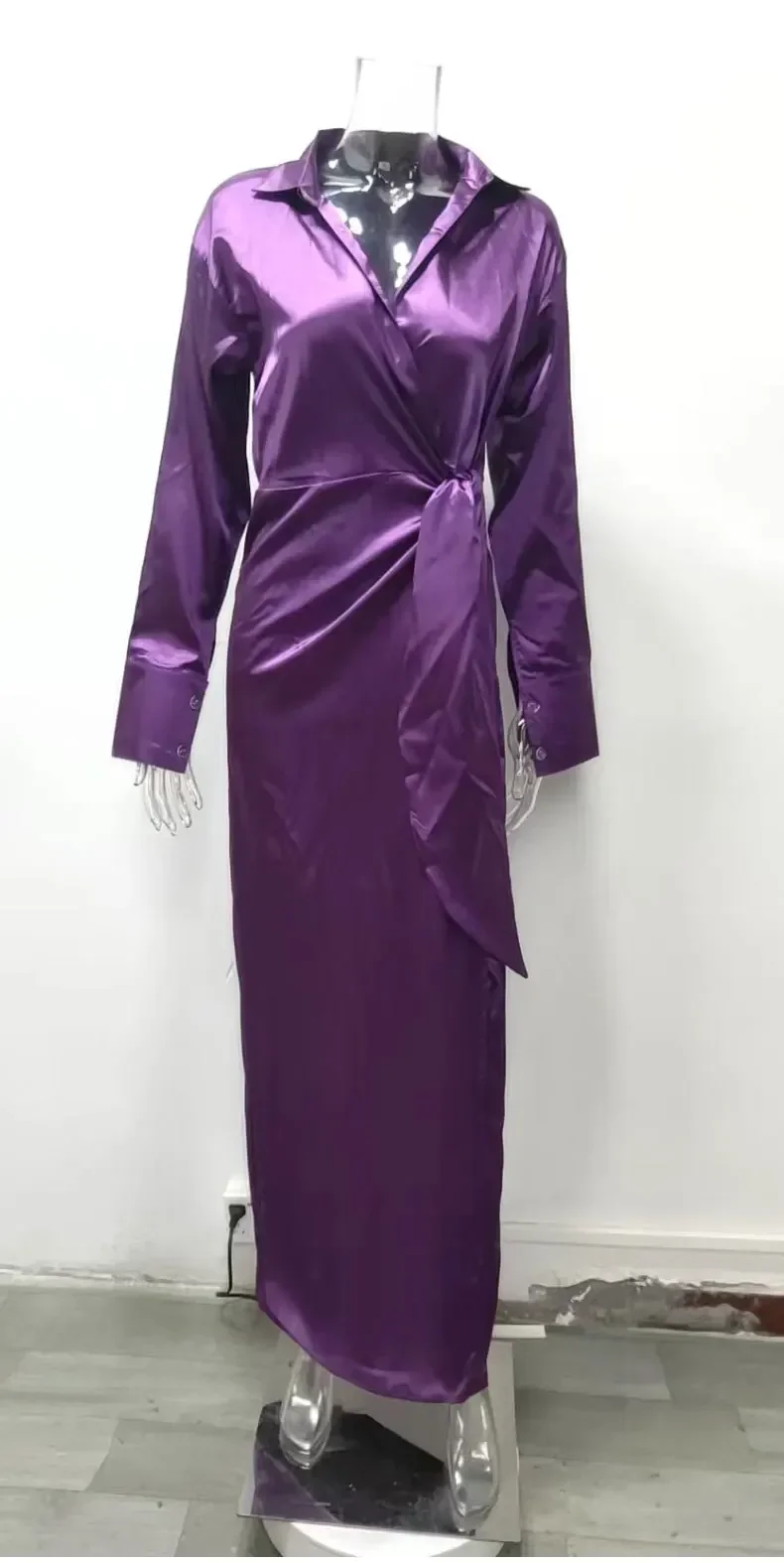 ชุดเดรสยาวผ้าซาตินสีแดงสำหรับผู้หญิง แขนยาว ผ่าข้าง ดีไซน์หรูหรา แฟชั่นใหม่ เหมาะสำหรับงานกลางคืน งานเลี้ยง และชุดทำงาน