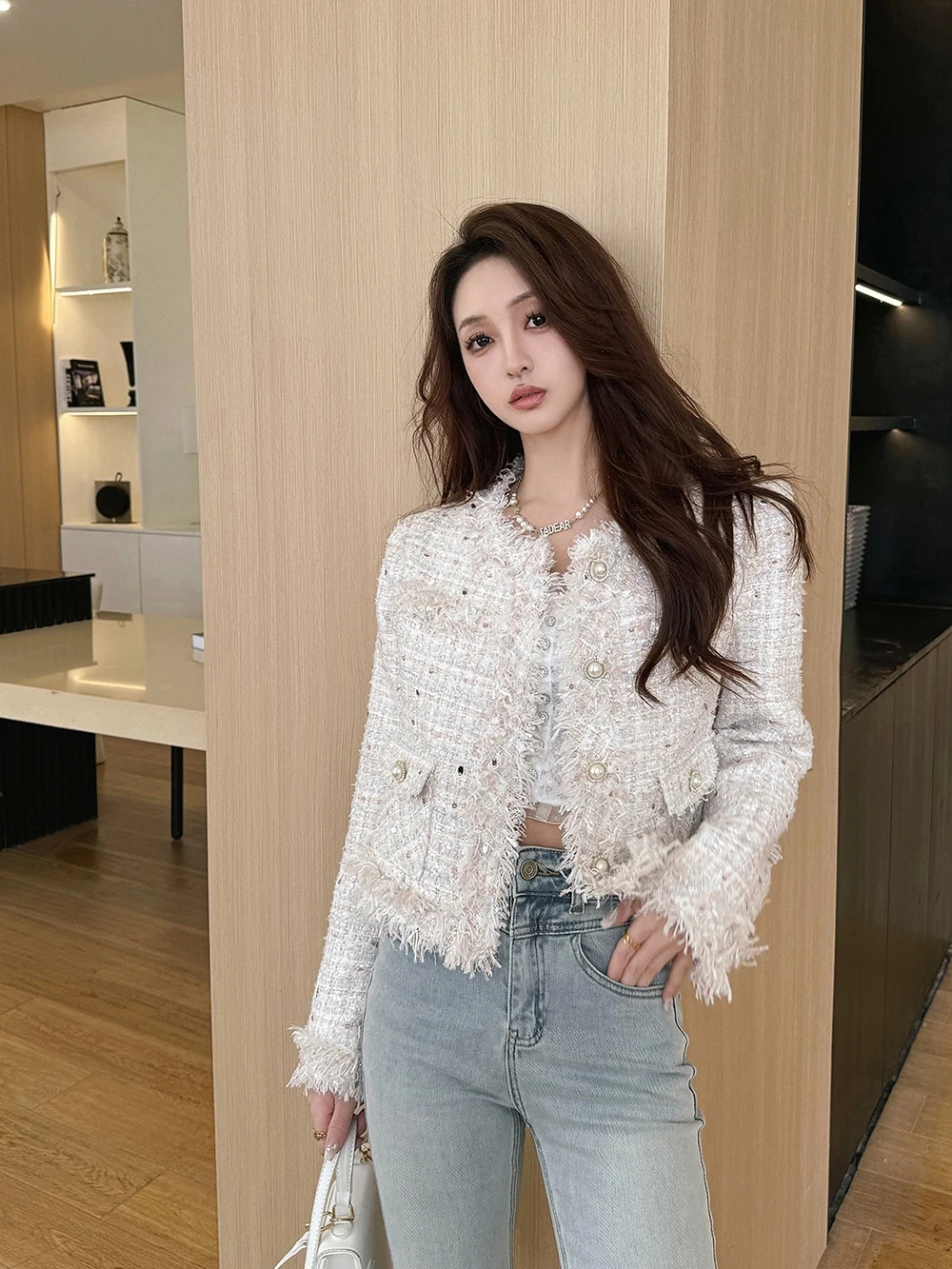 

Spring Autumn 2025 White Flower Pattern High-End Feel Loose ort Coat Women's Faion Personali Small Size V-Ne Single B...