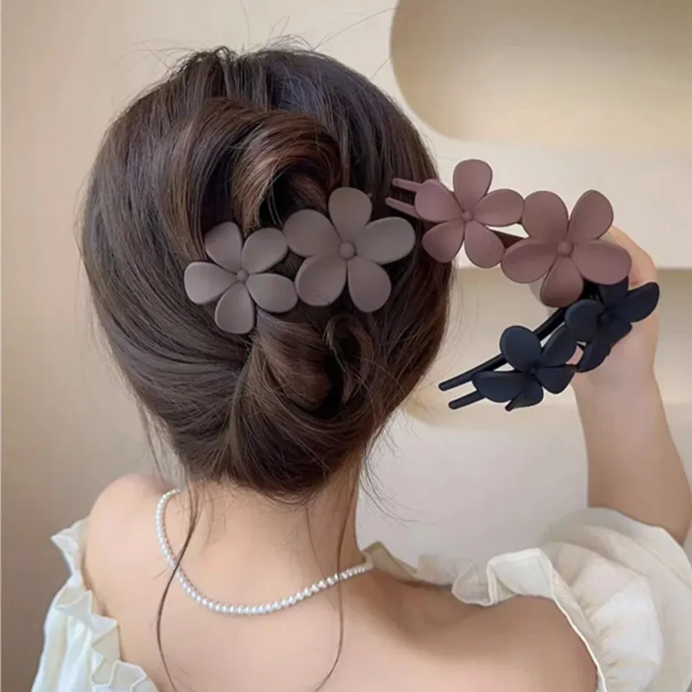 Neue Französische Matte Blumen-Haarspange Schwarze Florale Haarklammer Rutschfeste Haarklammer Elegantes Haar-Accessoire – Detail 5