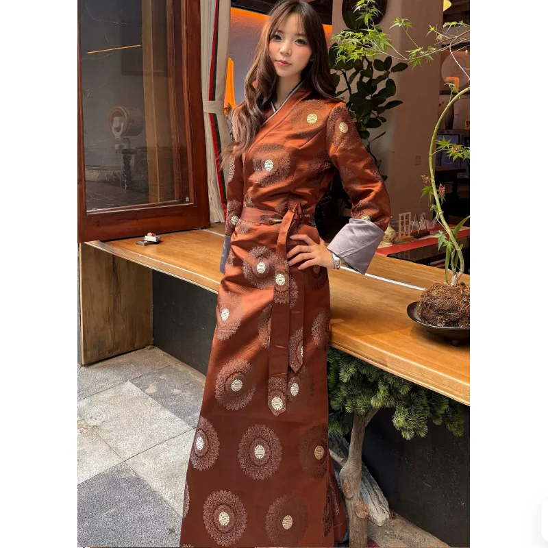 Chinese Retro Style Bola Dress Xizang Dress Ethnic Embroidery High-end Dance Dress