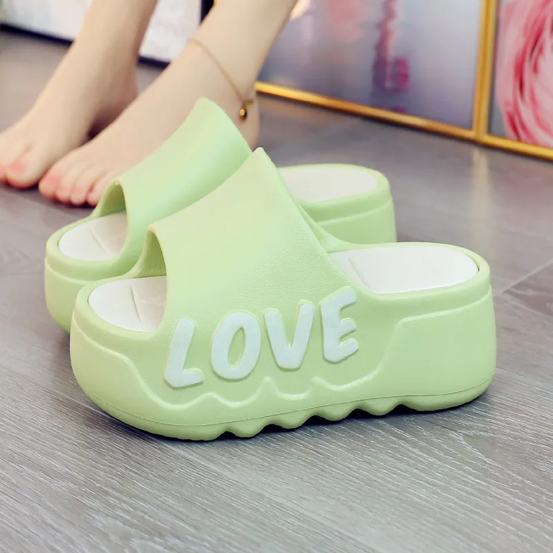 Wysokie obcasy 6cm Platforma Kapcie Letnie Miękkie Buty EVA Antypoślizgowe Klapki Kobiety Outdoor Comfort Sandały Zielone Miłość Klapki Buty