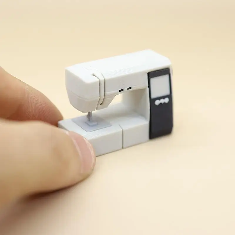Miniature Retro Sewing Machine for Dollhouse Non-toxic PLA Material Good Texture for DIY Craft Home Small Decoration Gift