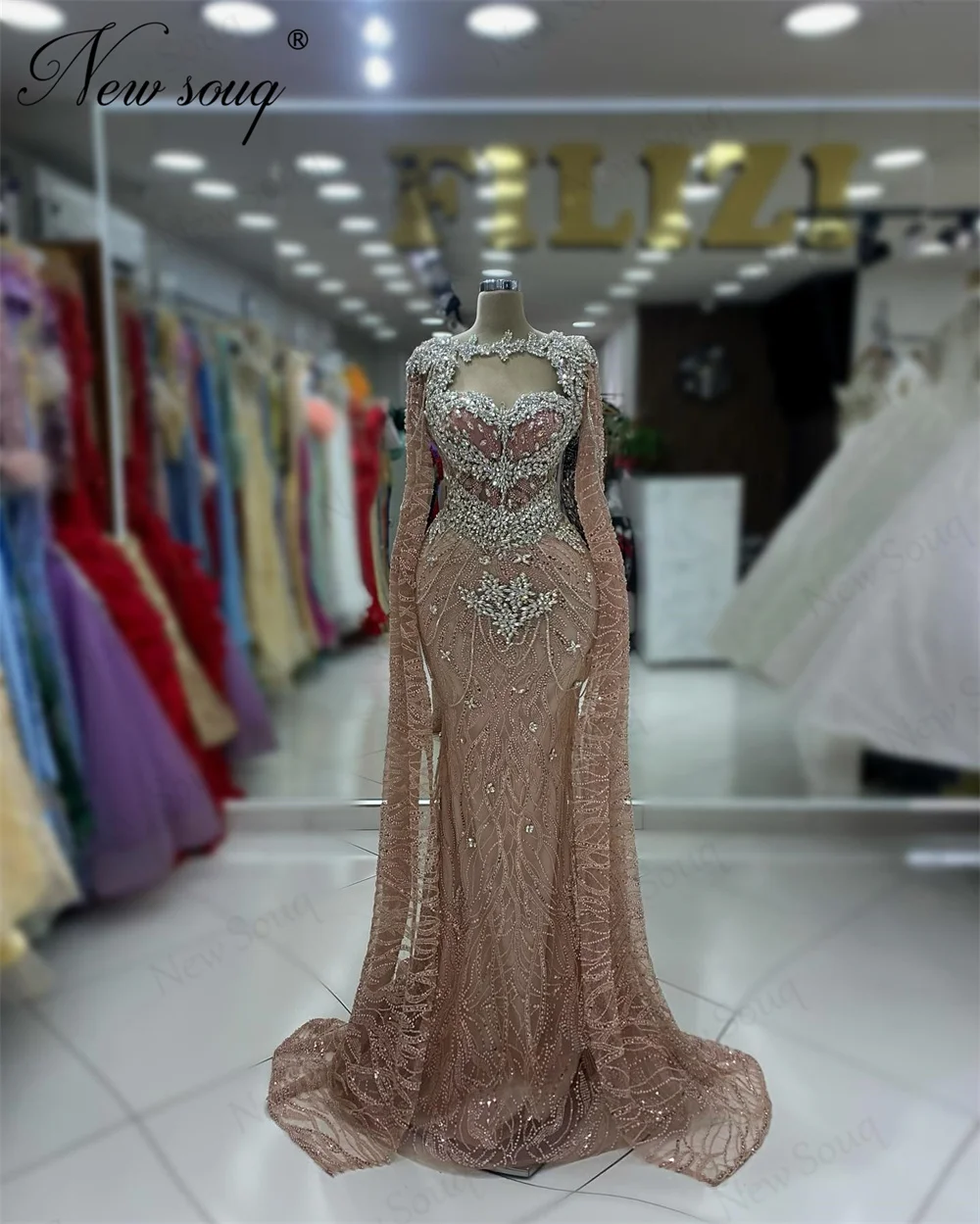 Middle East Cape Sleeves Evening Dresses Haute Coutures Beaded Rhinestone Pageant Gowns Robes 2024 Dubai Cocktail Party Gowns