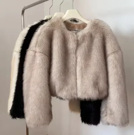 معطف فرو صديق للبيئة للنساء شتوي من KIDCRKJ برقبة دائرية كبيرة الحجم سترة نسائية قصيرة من الفرو مريح من الفرو الصناعي للسيدات #6