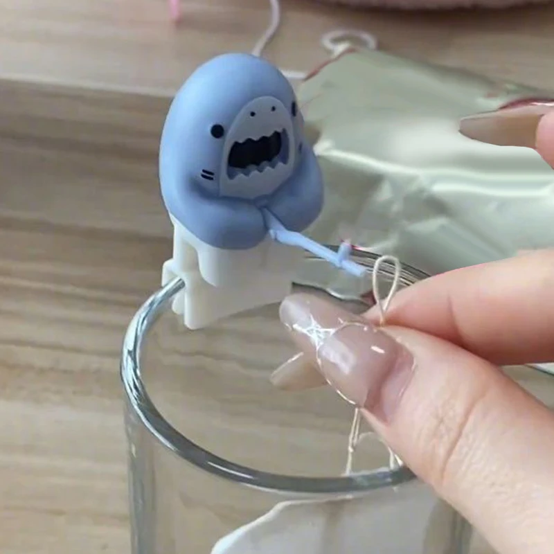 Little Shark Tea Infuser Shark Shaped Cup Edge Hanging Herbal Tea Bag Coffee Filter Diffuser Strainer Reusable Tea Accessories