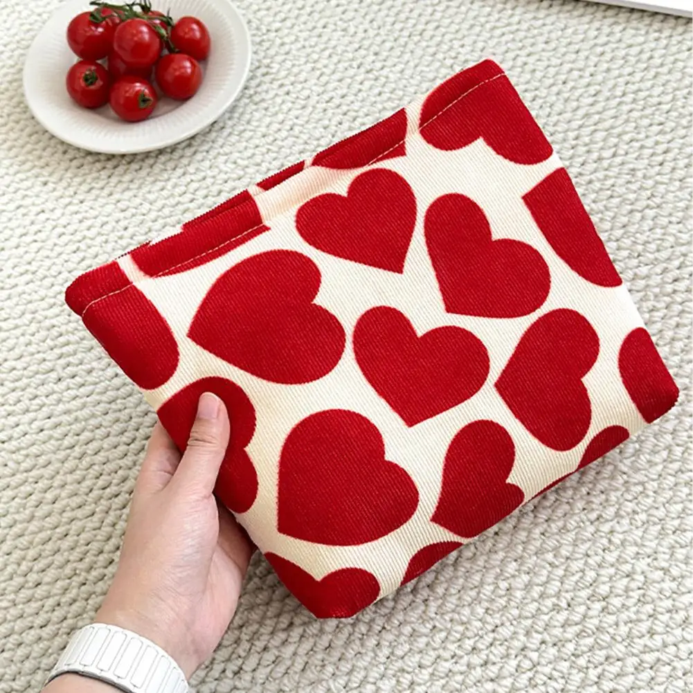 Bolsa de maquillaje de gran capacidad con estampado de corazón, organizador de cosméticos de pana con cordón, bolsa de almacenamiento portátil para mujer