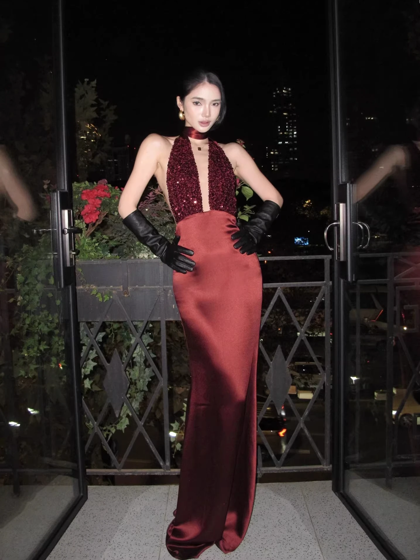 

Сексуальное блестящее платье с глубоким V-образным вырезом и балом, женское красное утягивающее вечернее платье, элегантная женская длинная юбка с пайетками