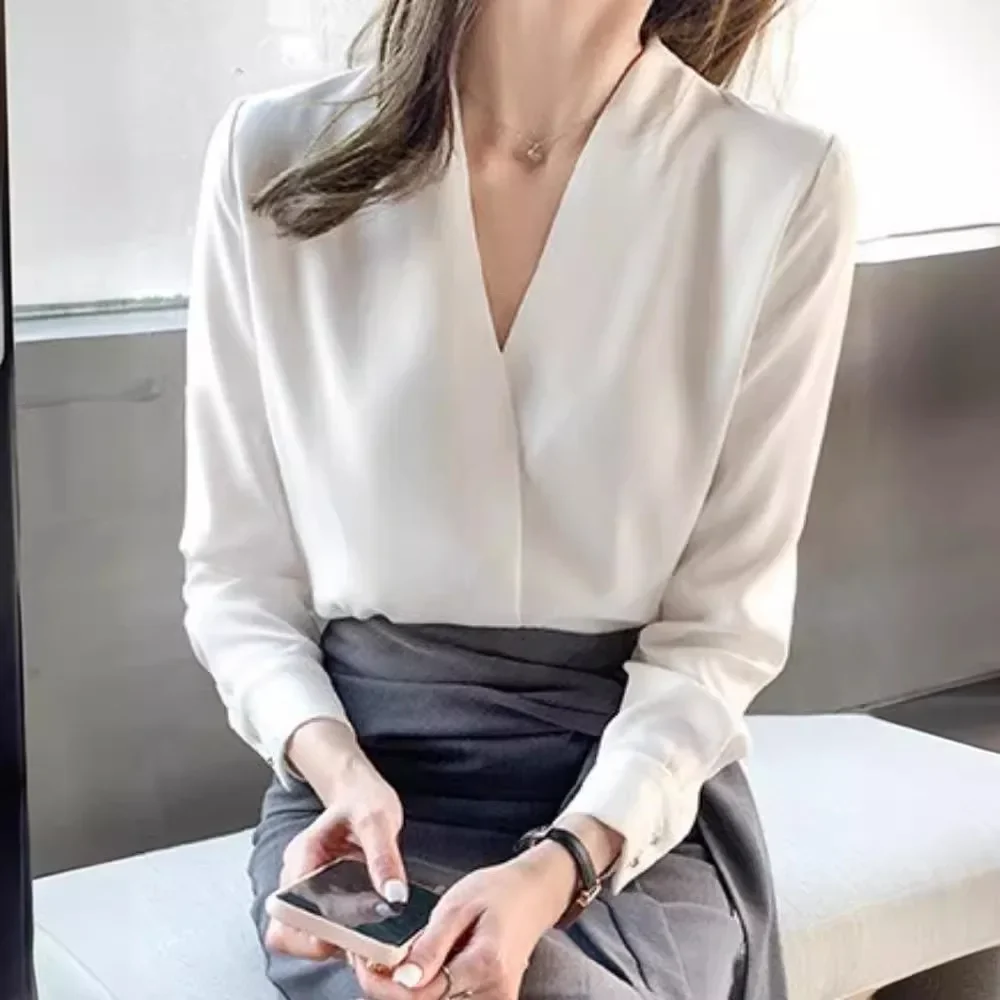 

French high-end sense OL style commuting elegant temperament V-neck shirt female lawyer professional wear suit with white shirt