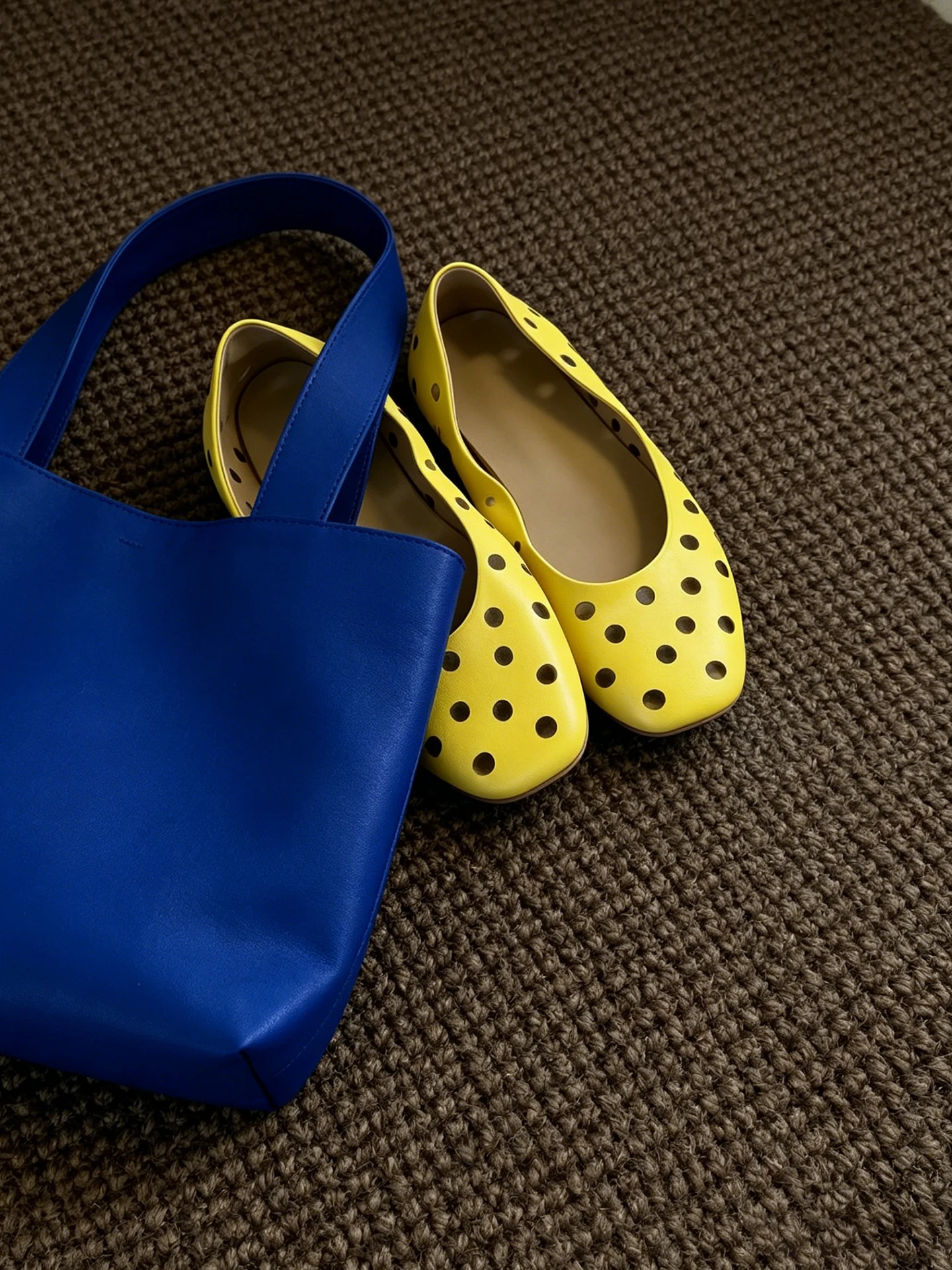 ultra-soft-breathable-flat-head-hollow-dot-grandma-single-shoes-women-summer-ballet-flat-mary-jane-shoes-slip-on-fashionable