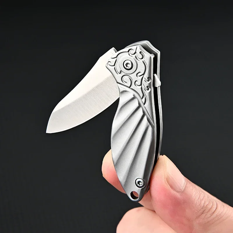 Mini relief pocket folding knife portable outdoor camping keychain edc self-defense knife high hardness pure steel knife