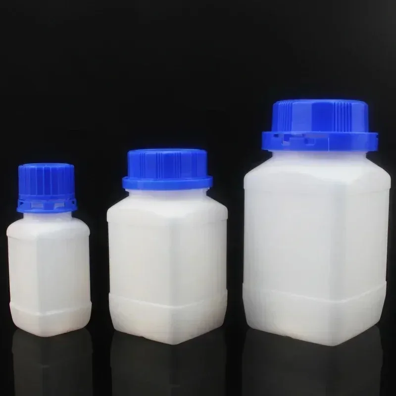 Durable 100/250/500/1000ml Tool Parts Plastic Sampling Square Bottle with Wide Mouth and Blue Lid