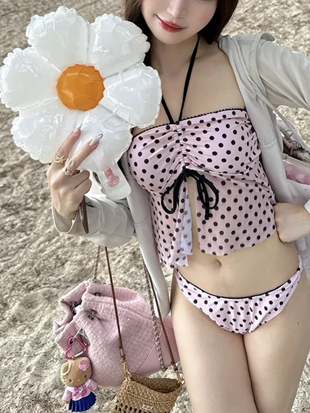 

2026 New Spotted Bikini Strapl Women's Swimsuit for Beach Vaion Sexy Thermal Poolwear Triangular Design with Chest Pad