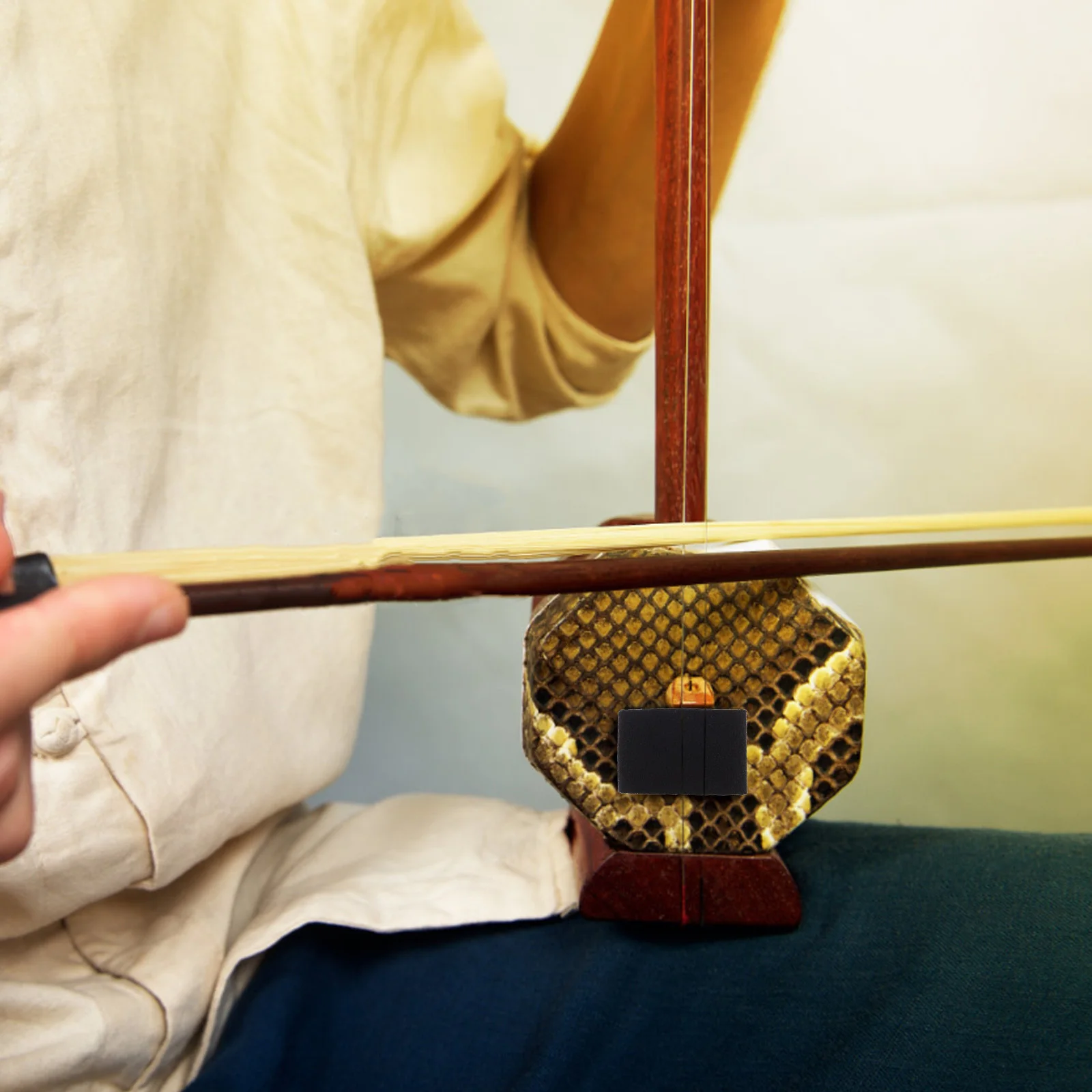 

4Pcs Black Wool Felt Erhu Sound Control Pad Resonance Dampening Filter Mute for Noise Reduction and Tone Enhancement in Practice