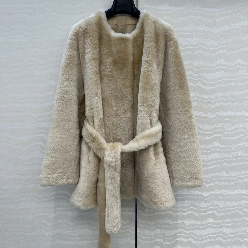 高品質の女性の新しい冬の毛皮のコート厚いミッドレングスのアウターウェア女性服ウエストベルト付き高級 251107147