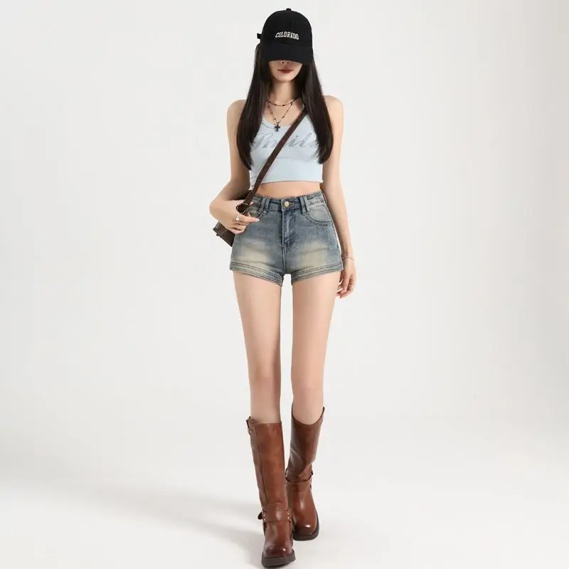 

Vintage distressed denim shorts for petite women, 2026 summer hot-selling slim-fit straight hot pants, trendy on Instagram