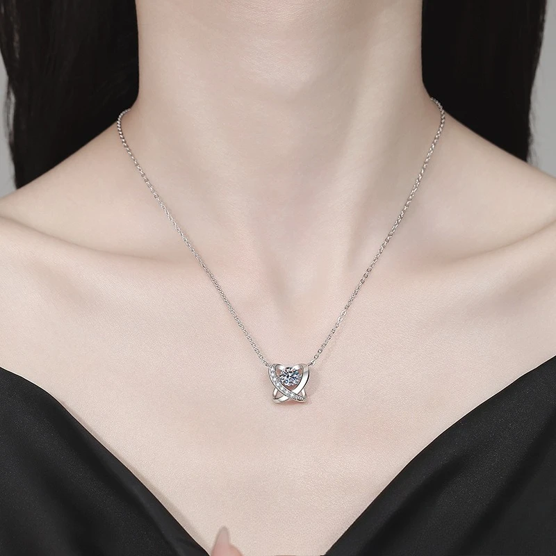 S925 الفضة الذهب الأبيض مطلي 1CT D اللون مويسانيتي فراشة أناقة تنوعا قلادة قلادة للنساء، مجوهرات رائعة.