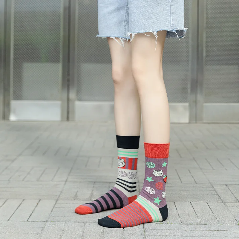 2023 New Hot Selling High Quality Cute Socks Women Asymmetry Socks Personality Fashion Woman Stockings Cartoon Animal Plant Sock