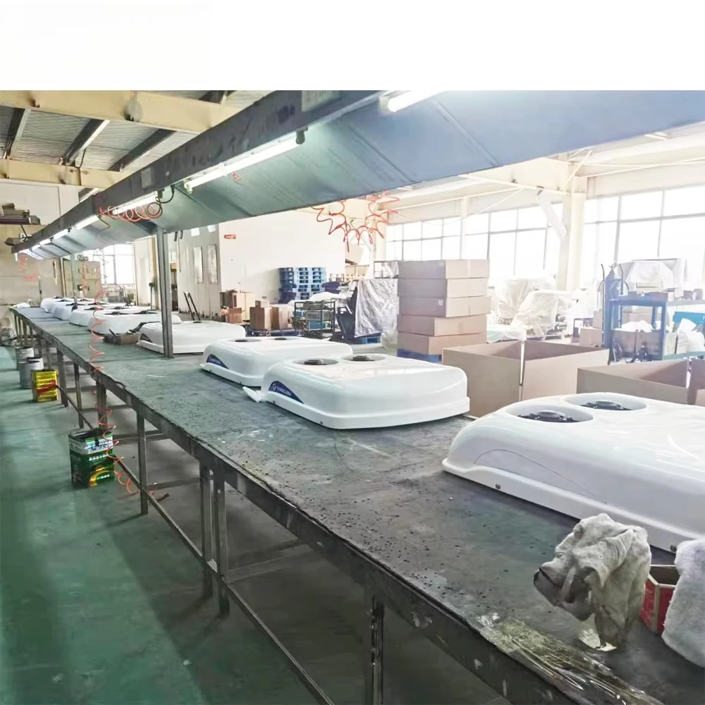 مكيف هواء سقف 12 فولت تبريد 15500 وحدة حرارية بريطانية مناسب لمقطورات حافلة متنقلة RVs شاحنة تخييم