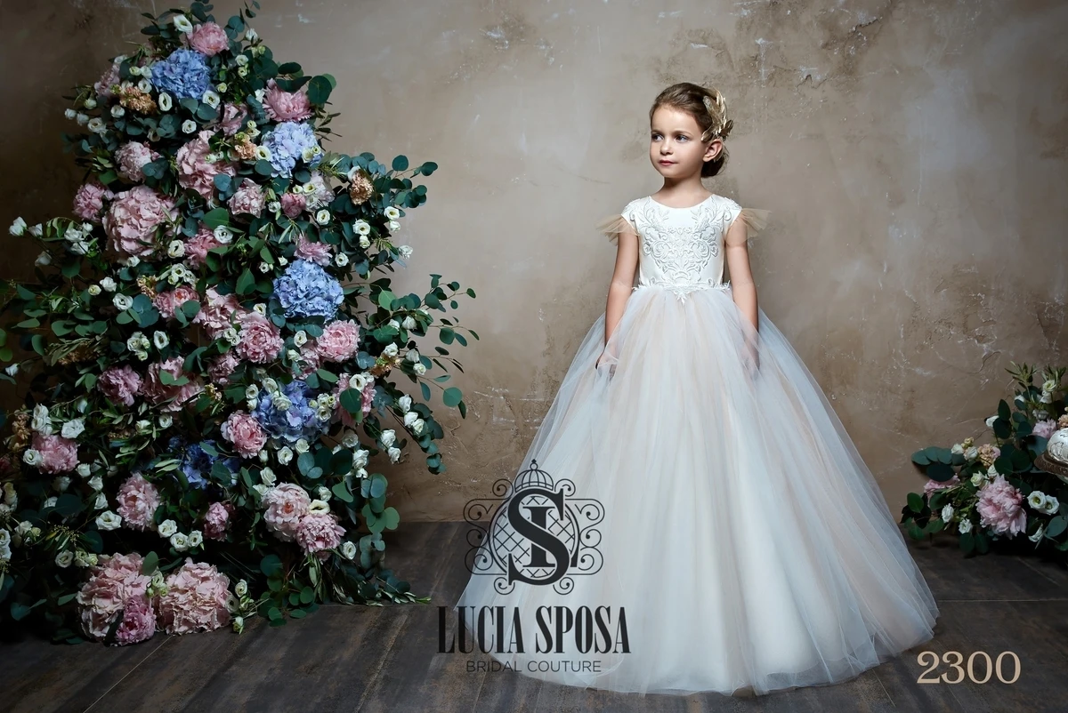 FATAPAESE Flower Girl Dresses Up Fluffy Princess Ball Gown Sleeveless Appqulies Lace Tulle Wedding Guest Evening Party for Kids