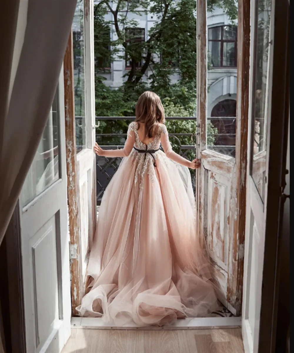 

Luxury Flower Girl Wedding Dress Sequined Appliques Bow Belt Long Sleeves Girls Brithday Party Dress Kids Special Festival Gown